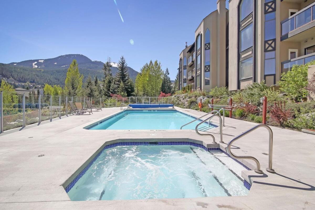 Ironwoods On Blueberry Hill By Whistler Blackcomb Vacation Rentals Esterno foto