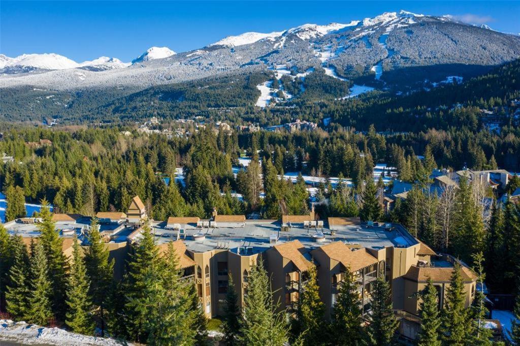 Ironwoods On Blueberry Hill By Whistler Blackcomb Vacation Rentals Esterno foto