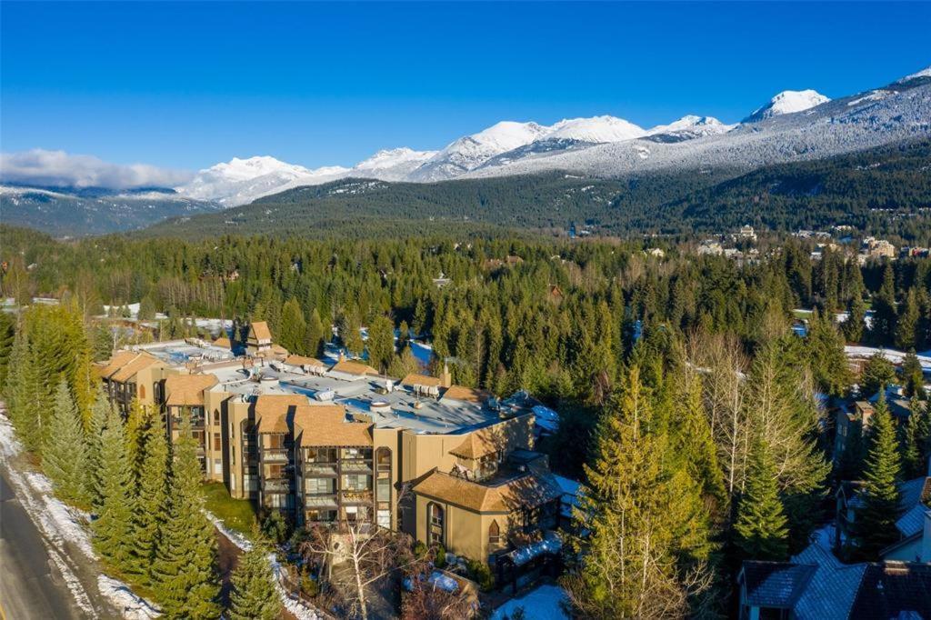 Ironwoods On Blueberry Hill By Whistler Blackcomb Vacation Rentals Esterno foto